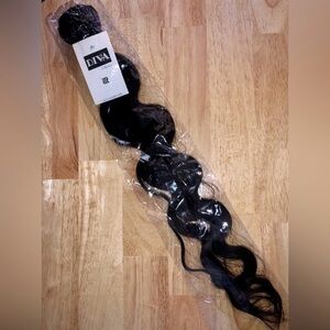 Diva  hair extensions 100% human hair